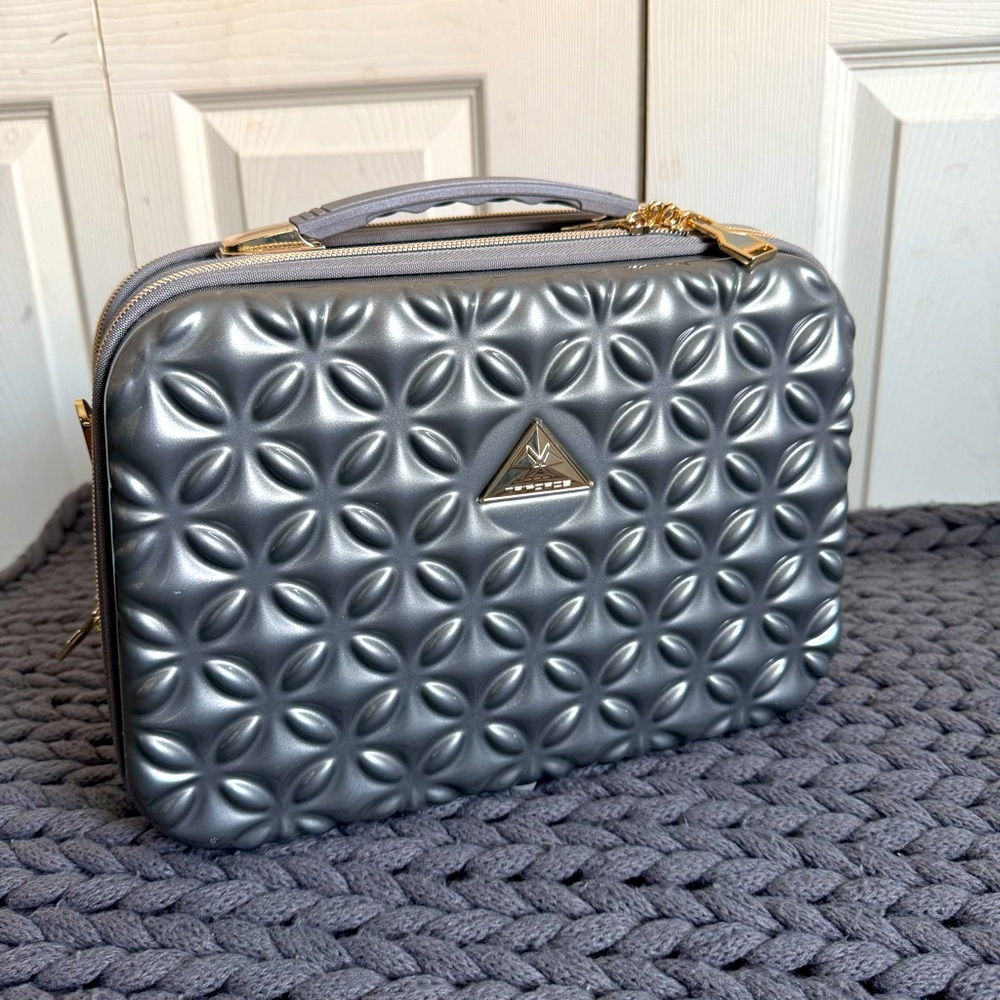 TRIFORCE Elite Performance Travelware